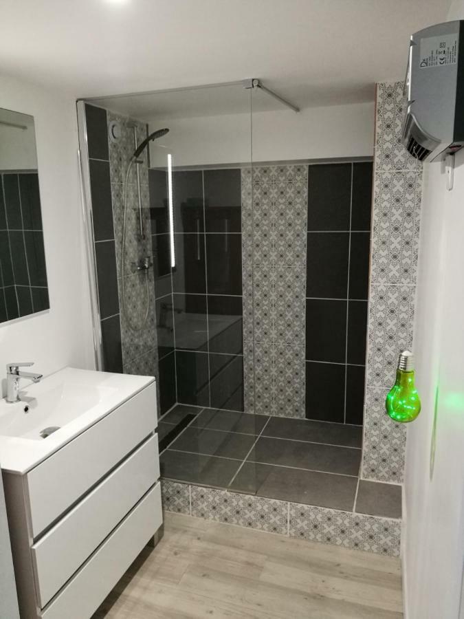 Villa Maison au Calme Climatisée avec spa de mai à fin octobre à Royan Extérieur photo